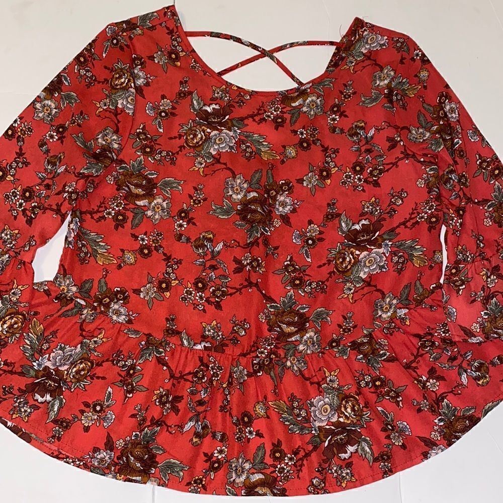 One ❤️ Clothing Los Angeles fall design peplum top